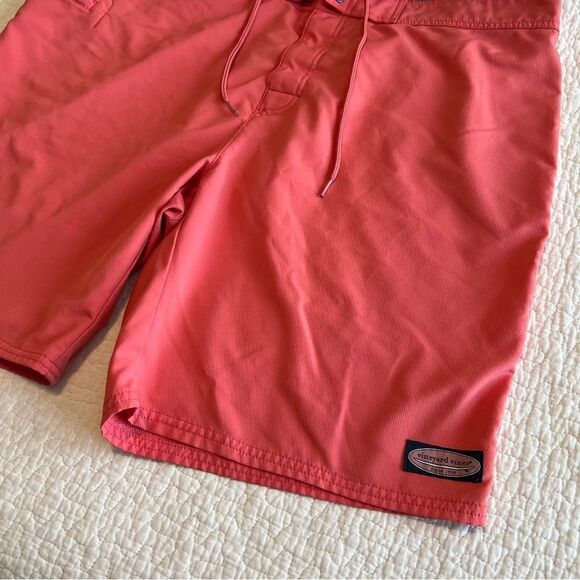 ✨ Vineyard Vines Men’s Coral Unlined 9” Swim Trunks 38 - Picture 3 of 12